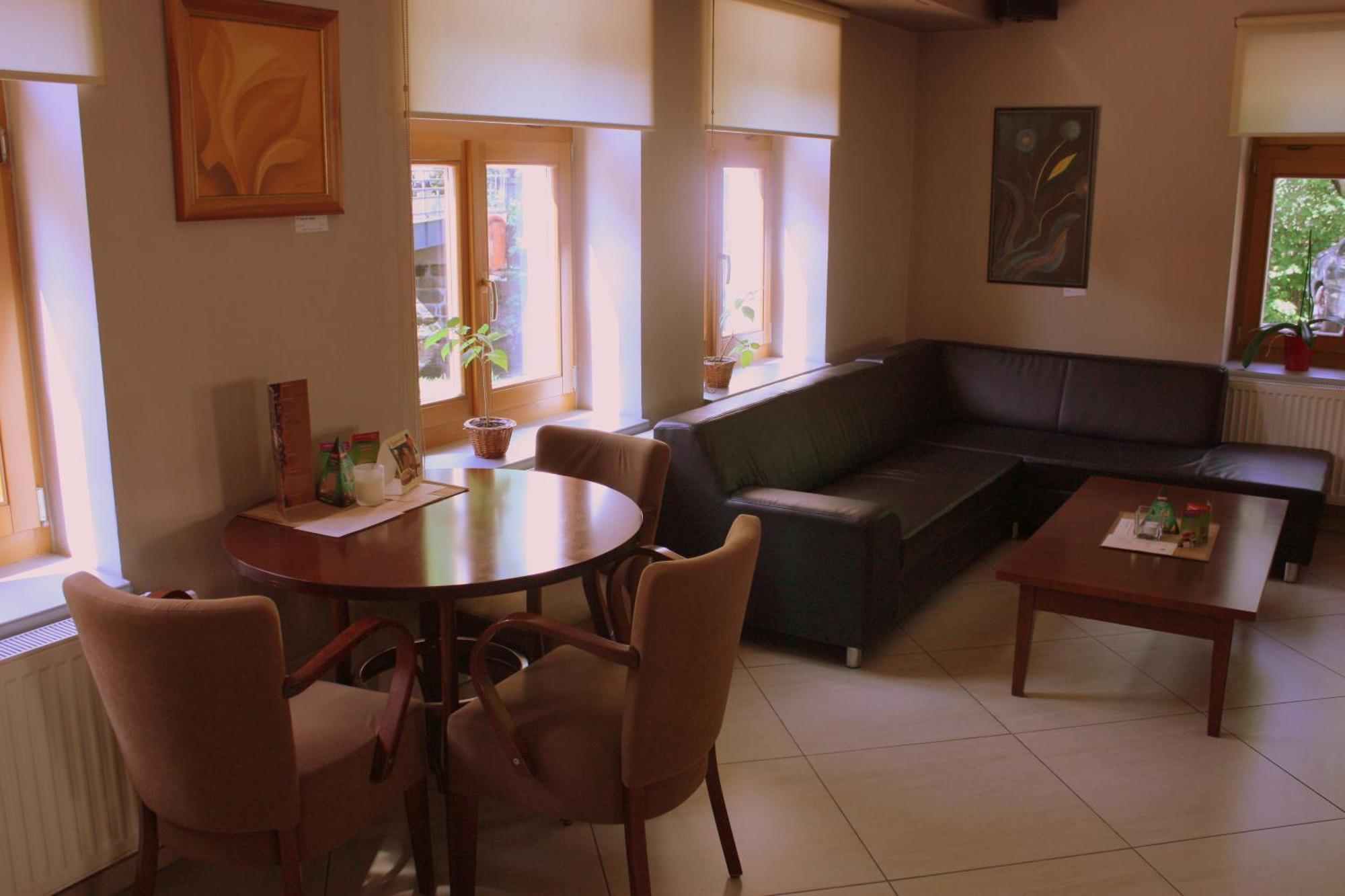 Penzion A Caferestaurant U Lavky Chrudim Eksteriør billede